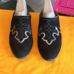 Yellow Box Tush Push Black Suede Cowboy Mules Size 8.5, Used with Box